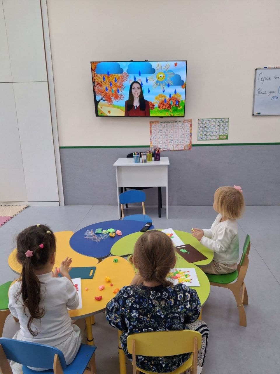 Осінь уже за вікном, а в Центрі освіти та піклування про дітей дошкільного віку Mr.Leader – час нових відкриттів, досліджень і яскравих вражень!